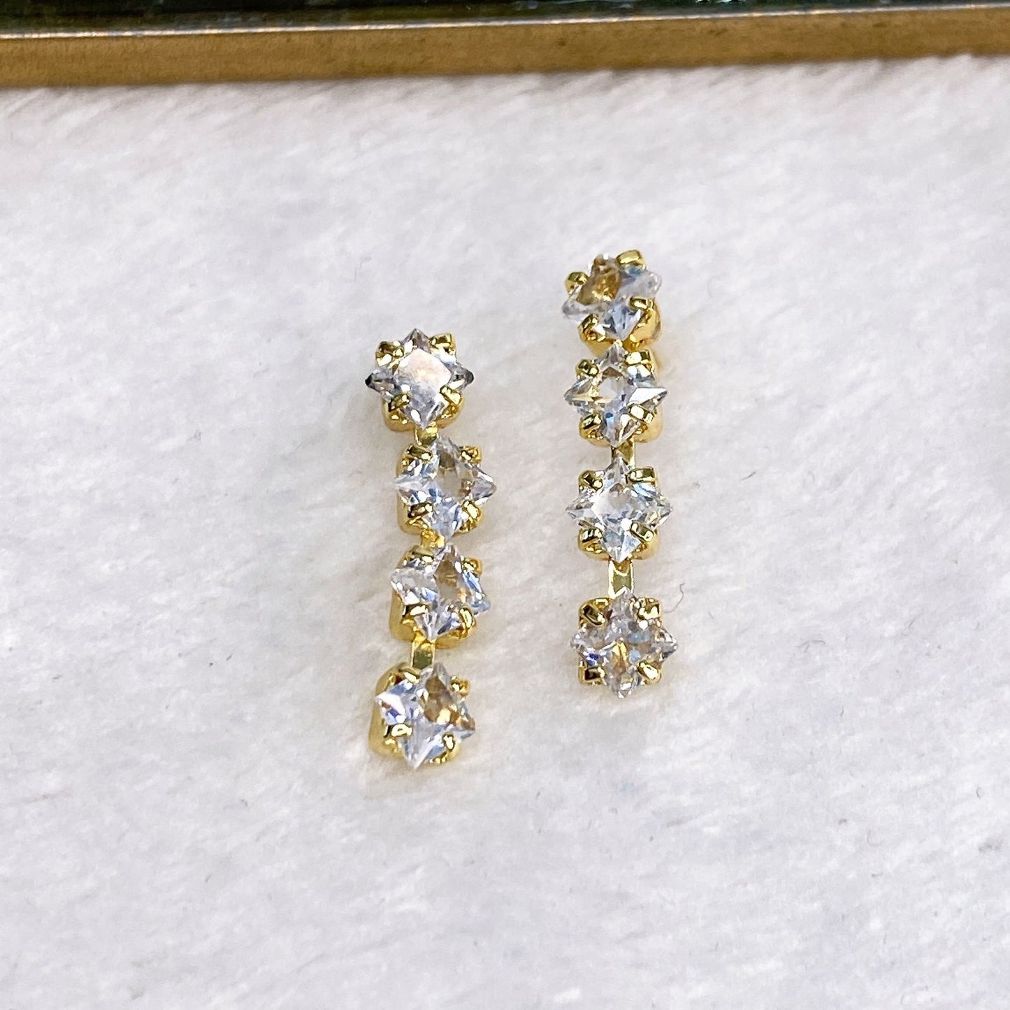 Arete de Chapa de Oro COA2137-1