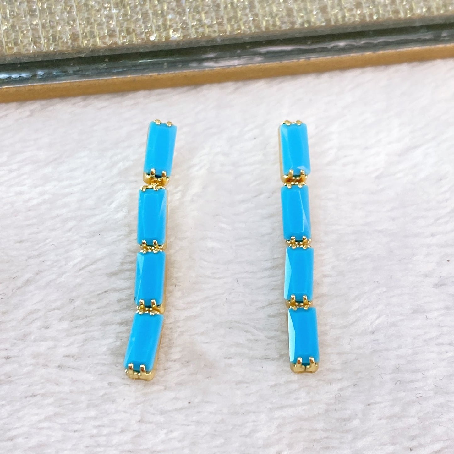 Arete de Chapa de Oro COA2138-3