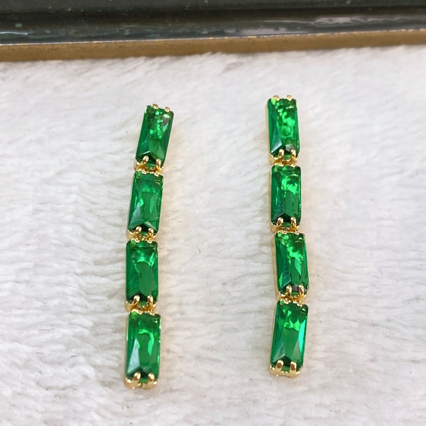 Arete de Chapa de Oro COA2138-4