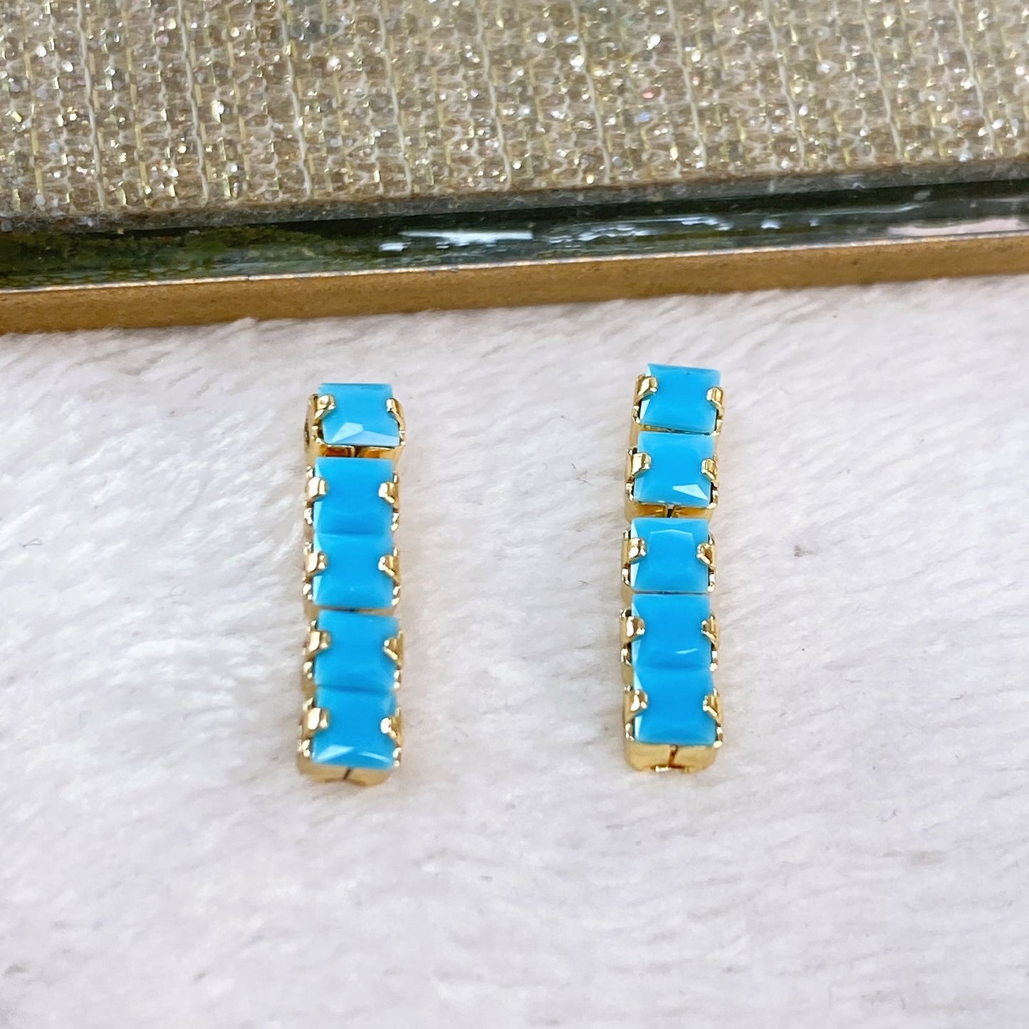 Arete de Chapa de Oro COA2142-1