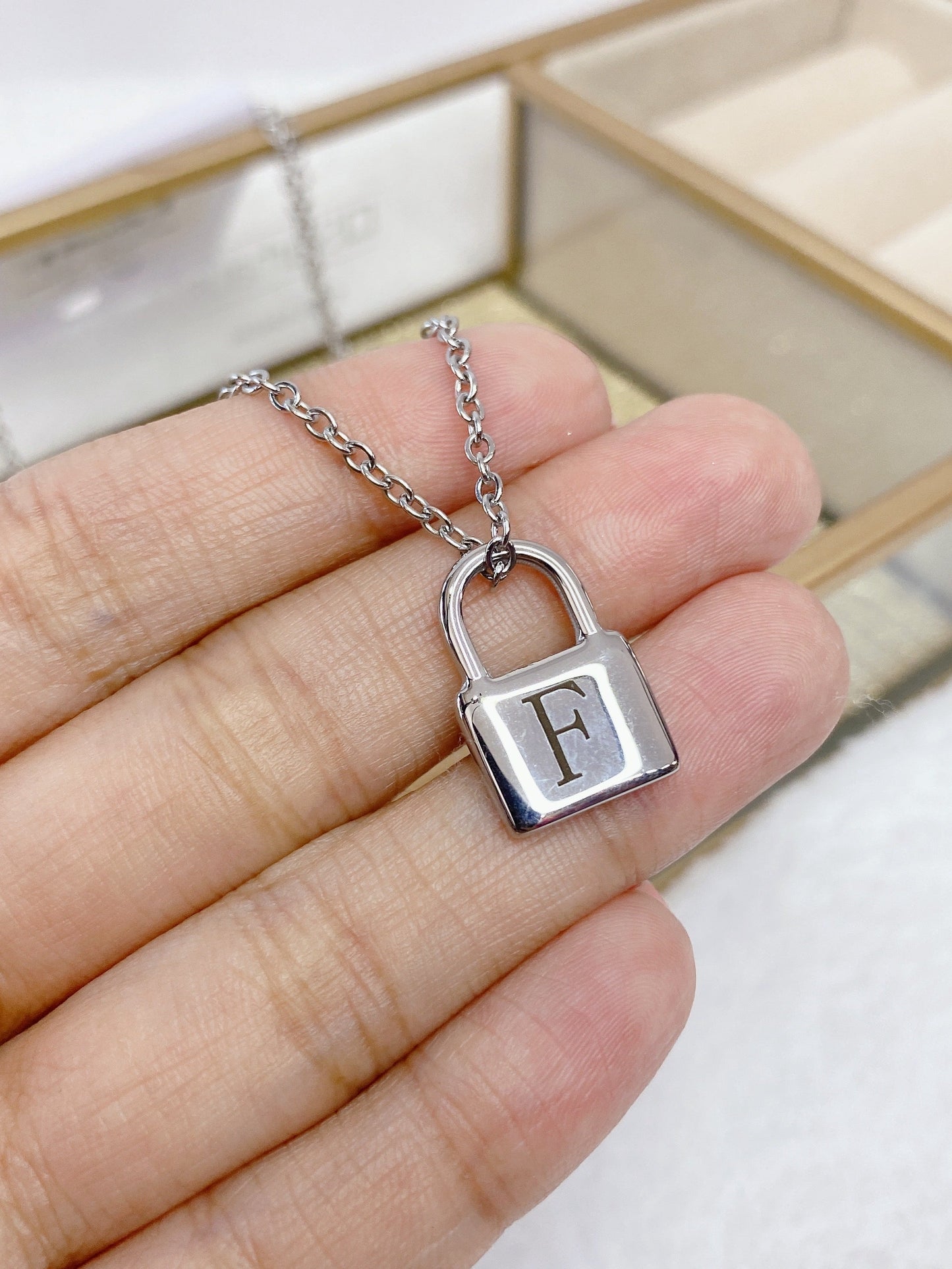 Collar de Acero CAI871-F