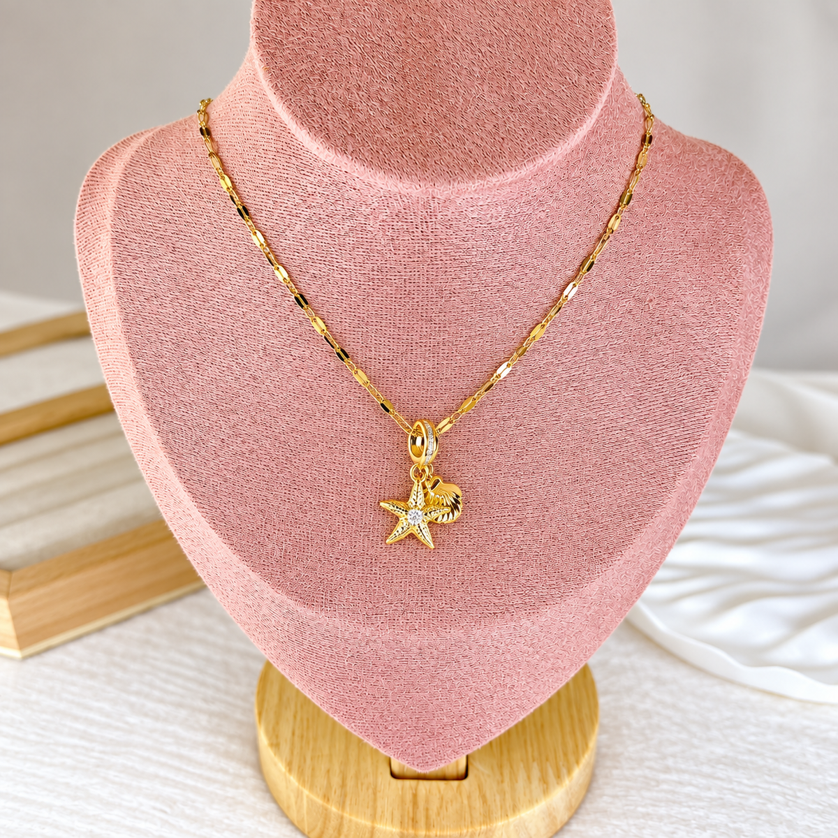 Collar de Acero Inoxidable y Dije de Chapa de Oro CAI3538-1