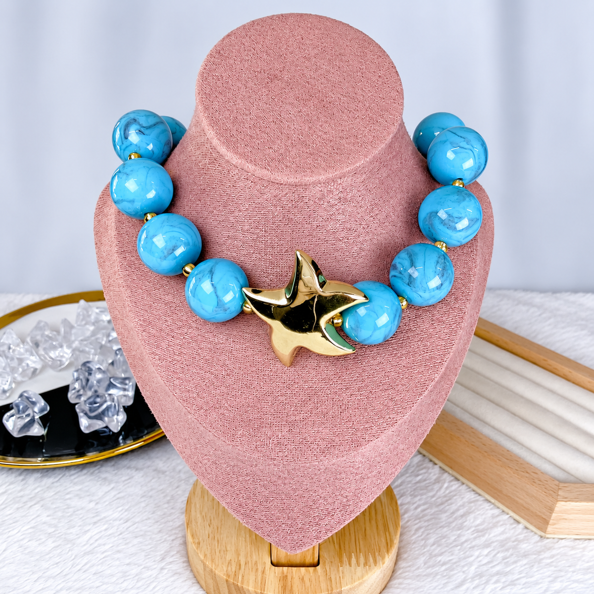 Collar de Acrilico y  Chapa de Oro CC2593-1