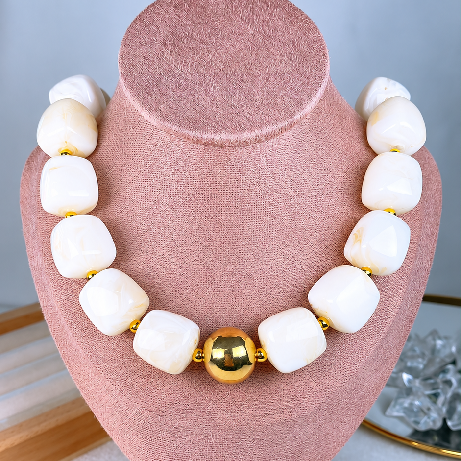 Collar de Acrilico y Chapa de Oro CC2613-17