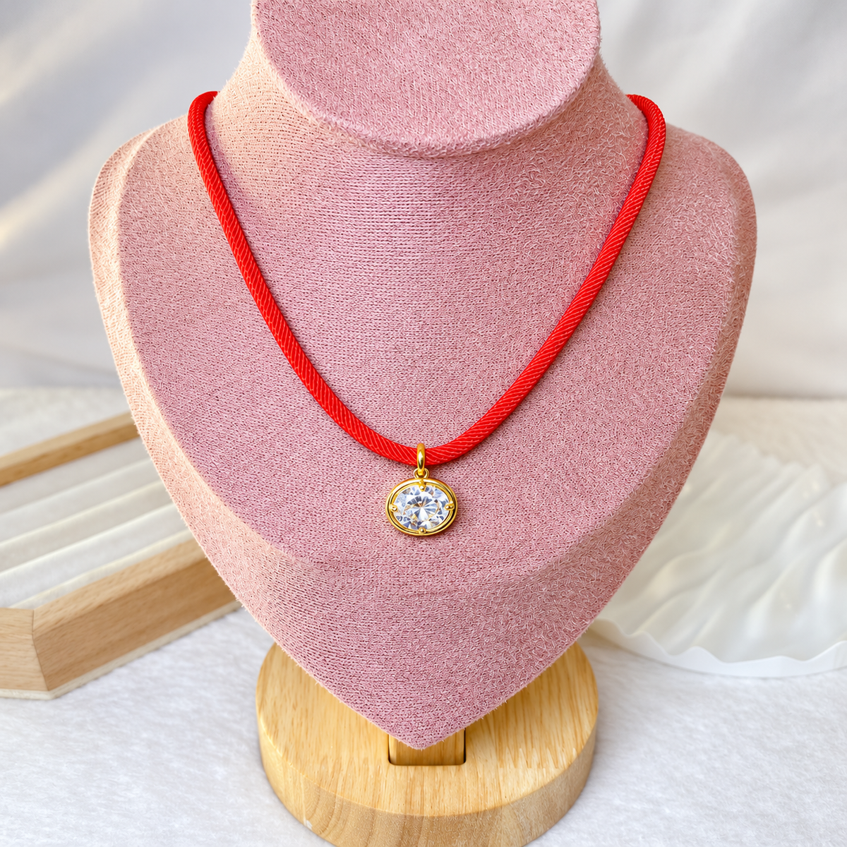 Collar de Cuerda con Dije de Chapa de Oro CC2626-1