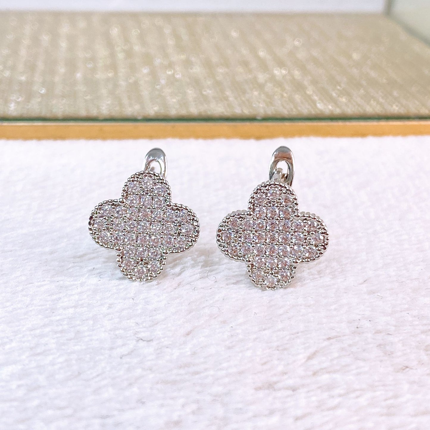 Arete de Chapa de Oro COA2634-2