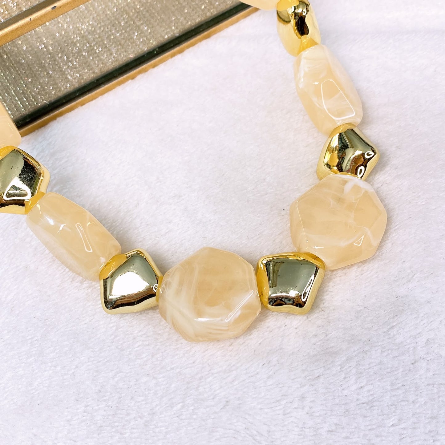 Collar de Acrilico CB930-1