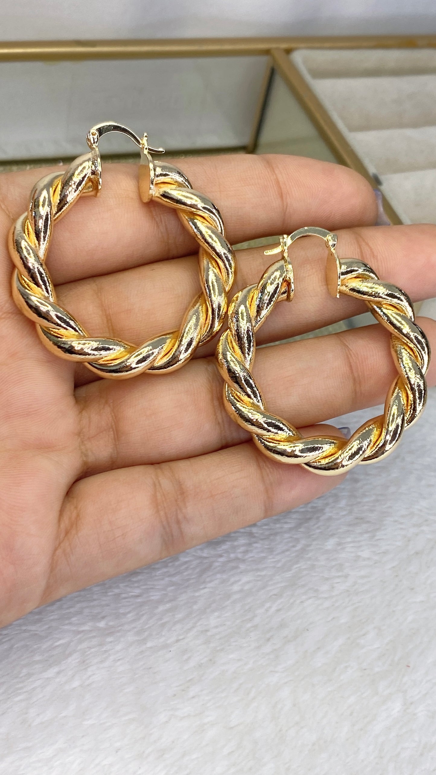 Arete de Chapa de Oro COA1856-1