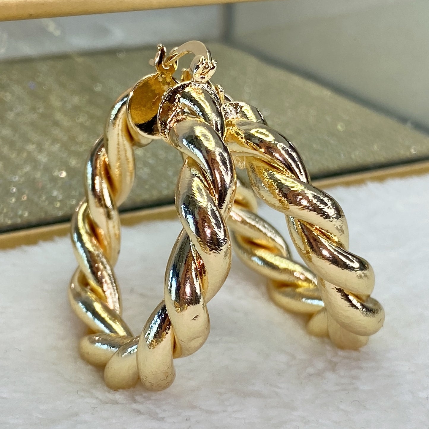 Arete de Chapa de Oro COA1856-1