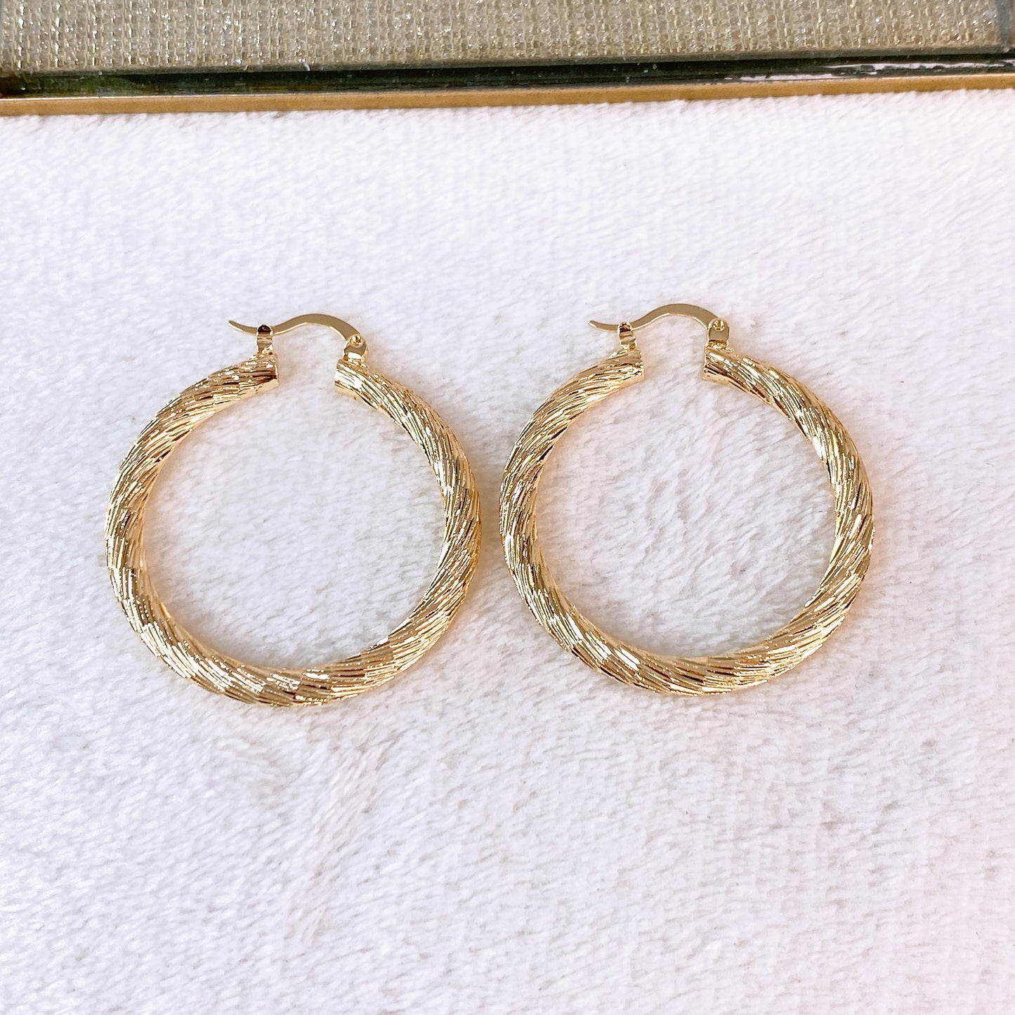 Arete de Oro Laminado 4 cm COA2851-9