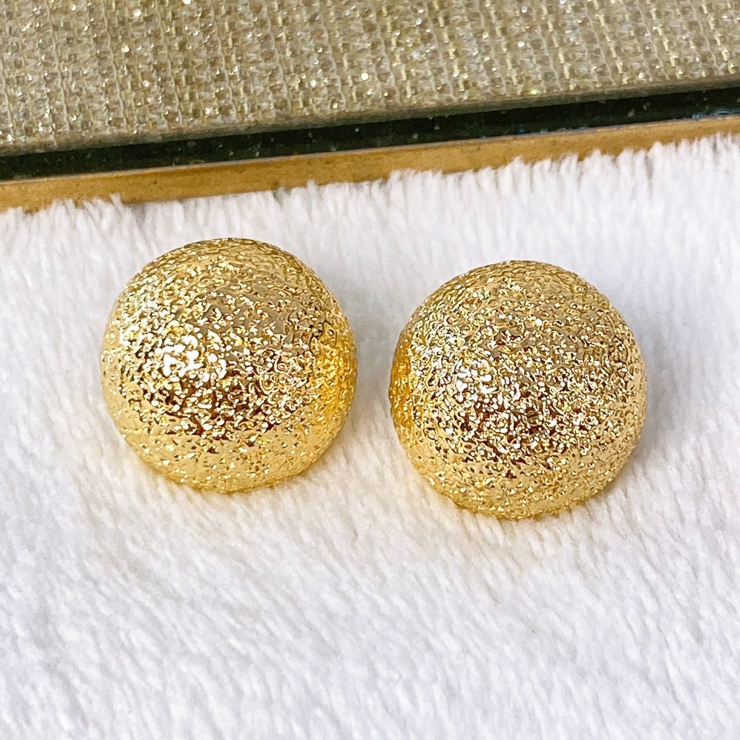 Arete de Chapa de Oro COA1951-1