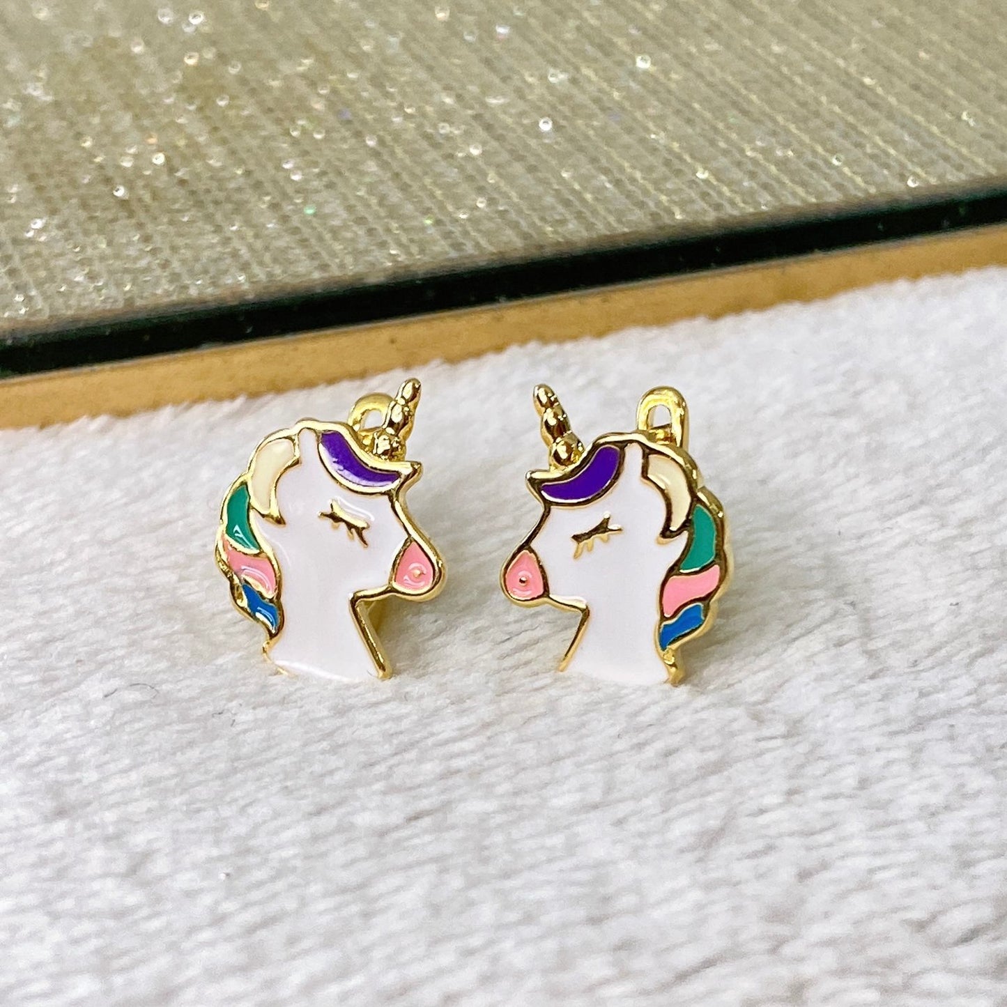 Arete de Chapa de Oro COA2015-1