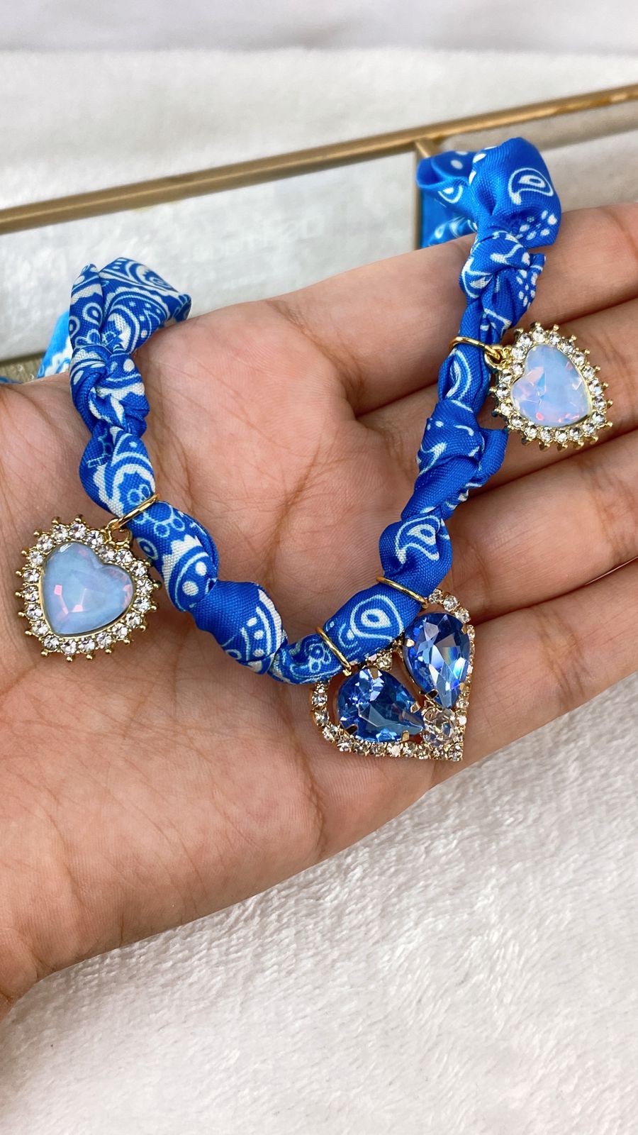 Collar de Tela con Dijes de Aleación CB852-2