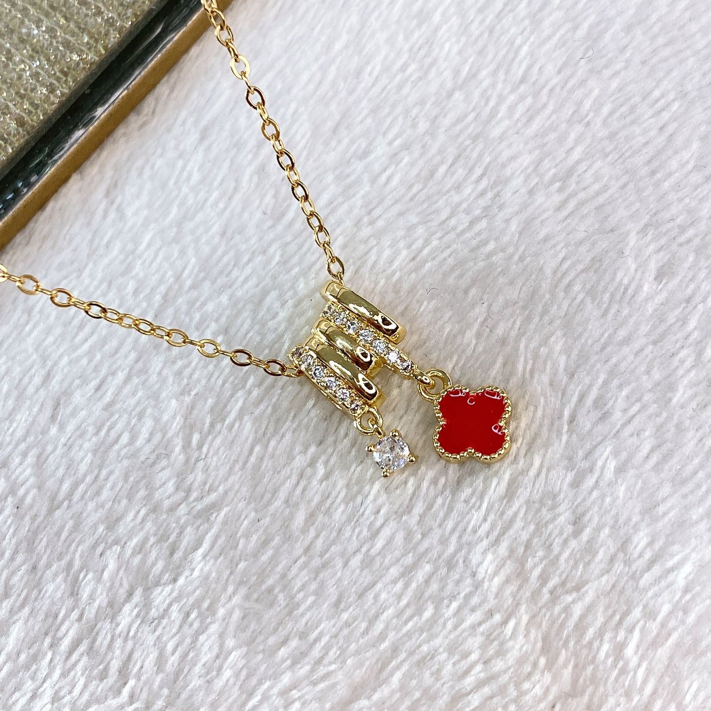 Collar de Acero Inoxidable y Dije de Chapa de Oro CAI2730-1