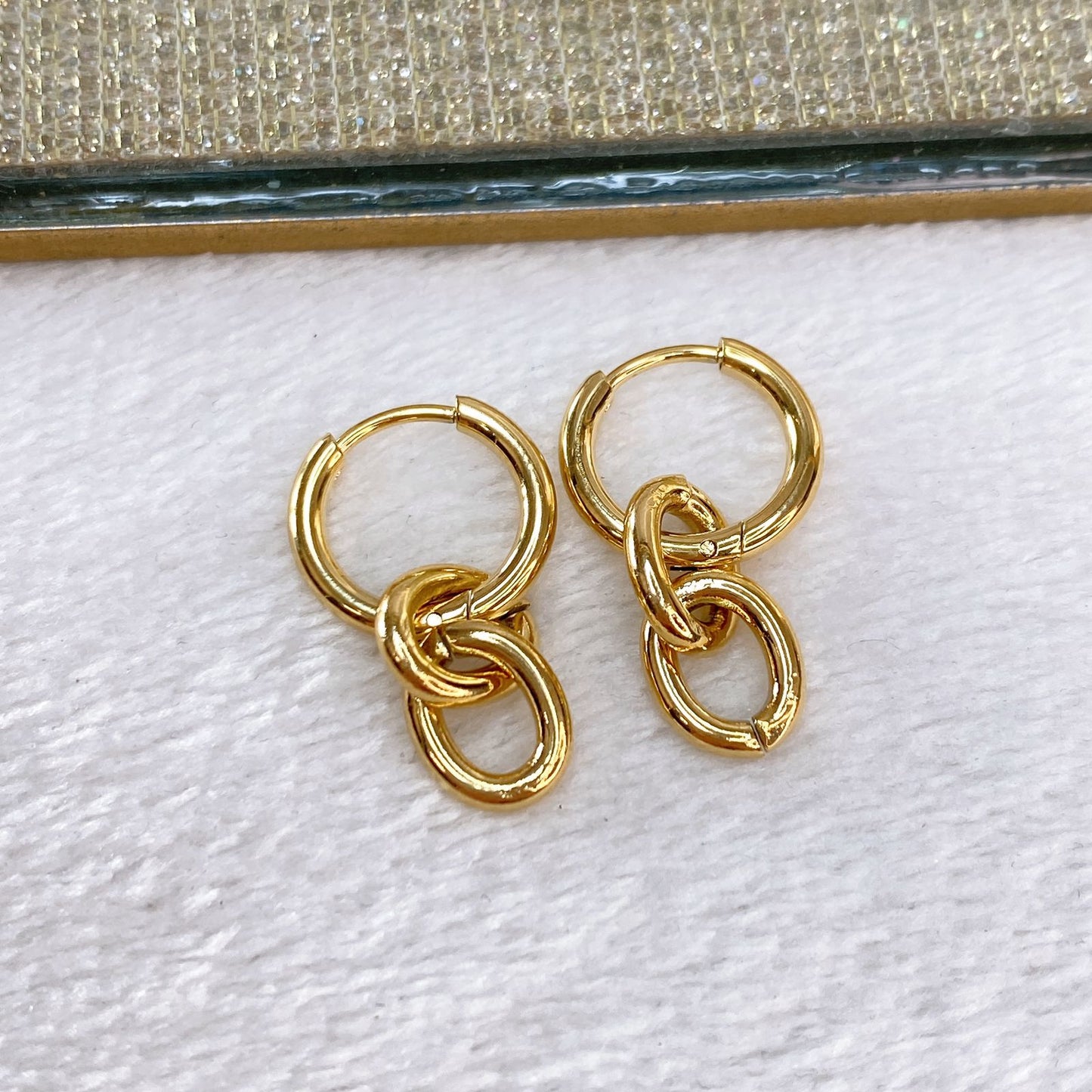 Arete de Chapa de Oro COA2148-1