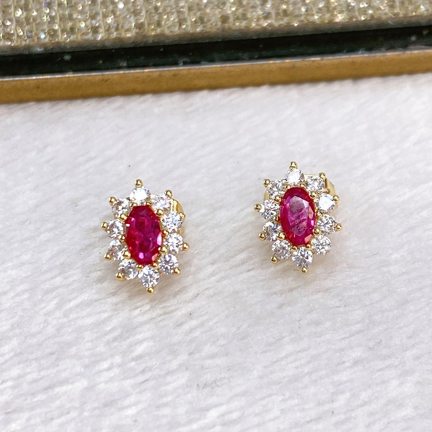 Arete de Chapa de Oro y Zirconias COA2149-3