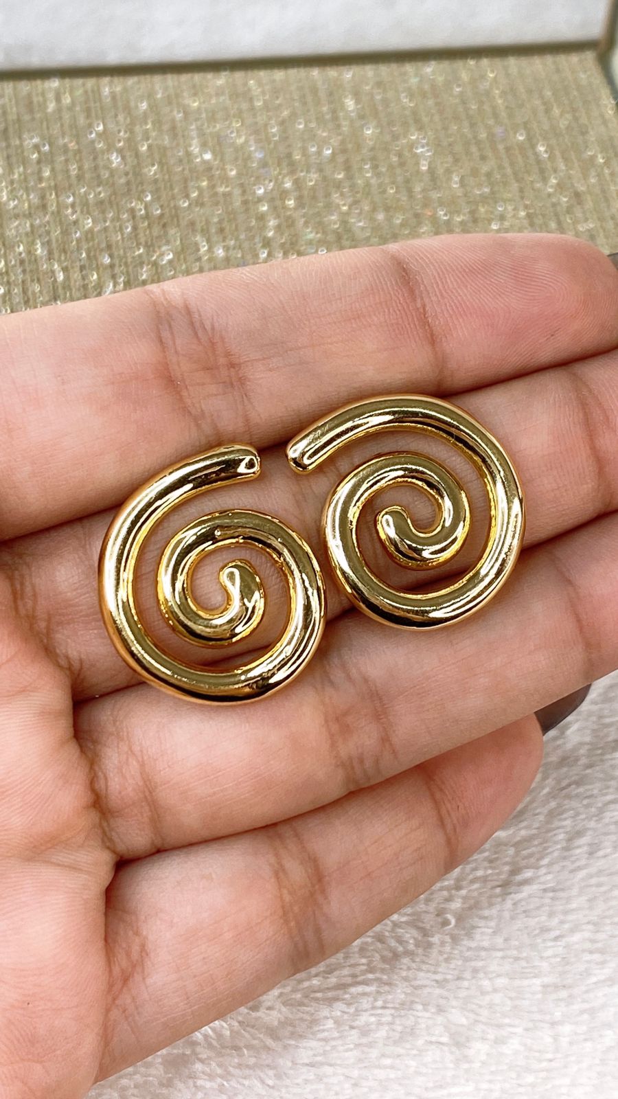 Arete de Chapa de Oro COA2162-1