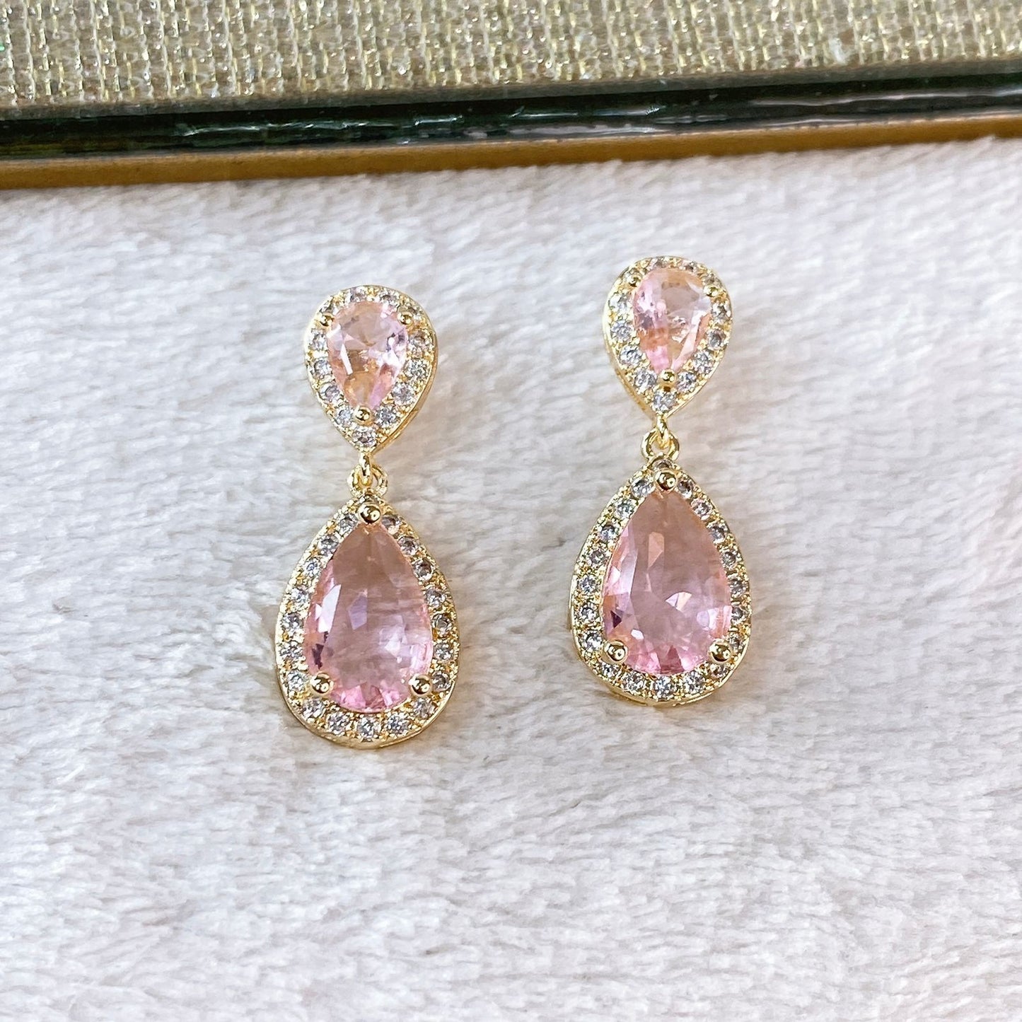 Arete de Chapa de Oro COA2167-1