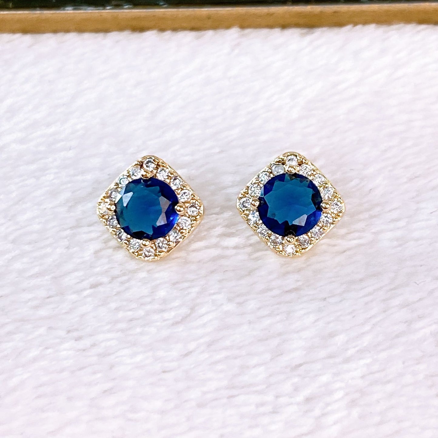 Arete de Chapa de Oro COA2352-3