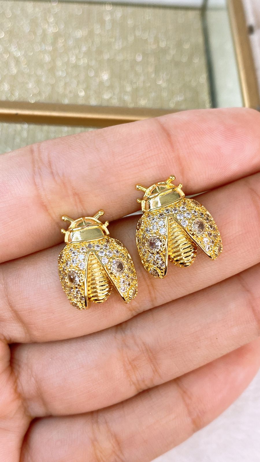 Arete de Chapa de Oro COA2353-1