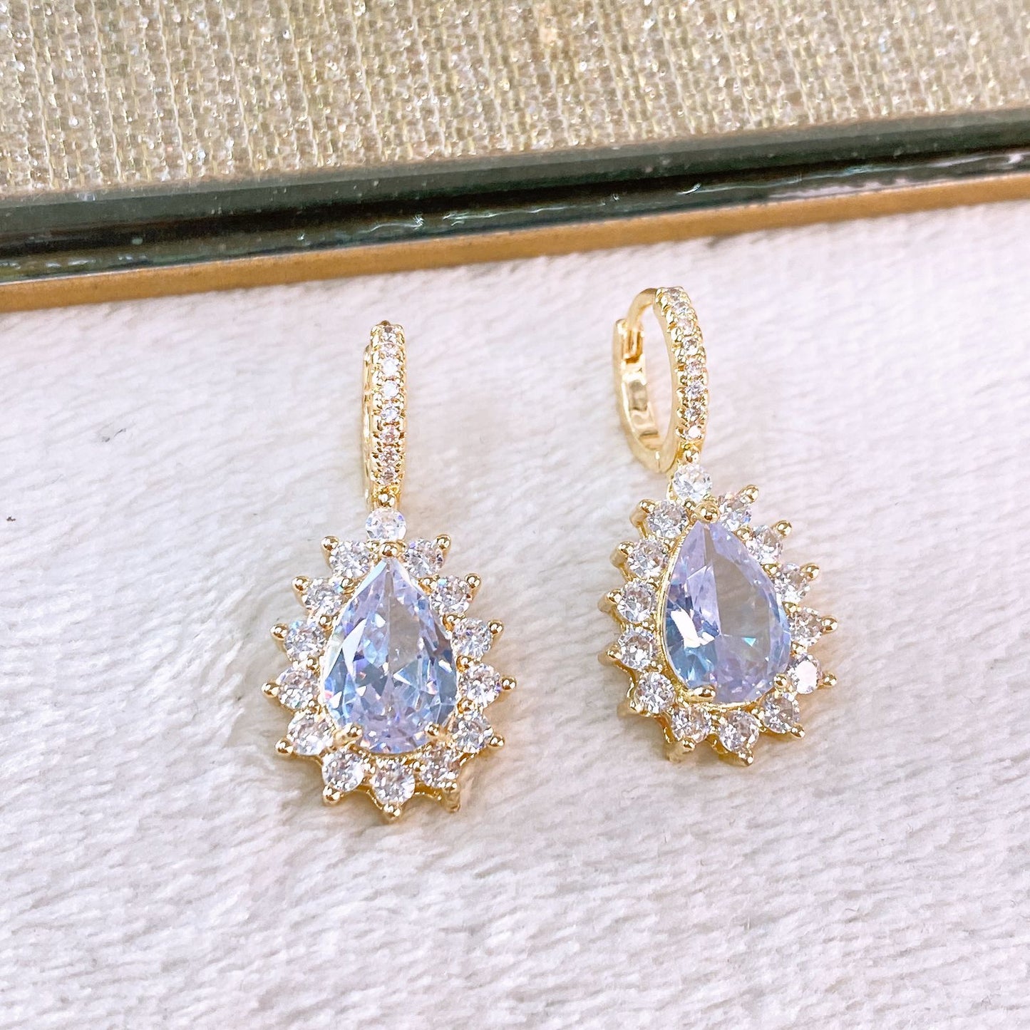 Arete de Chapa de Oro COA2358-1