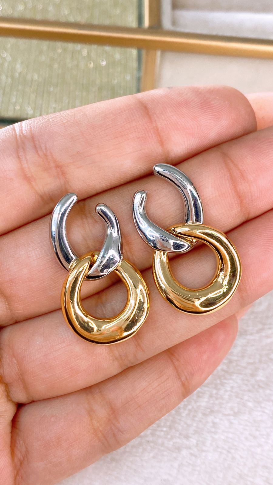 Arete de Chapa de Oro COA2361-1