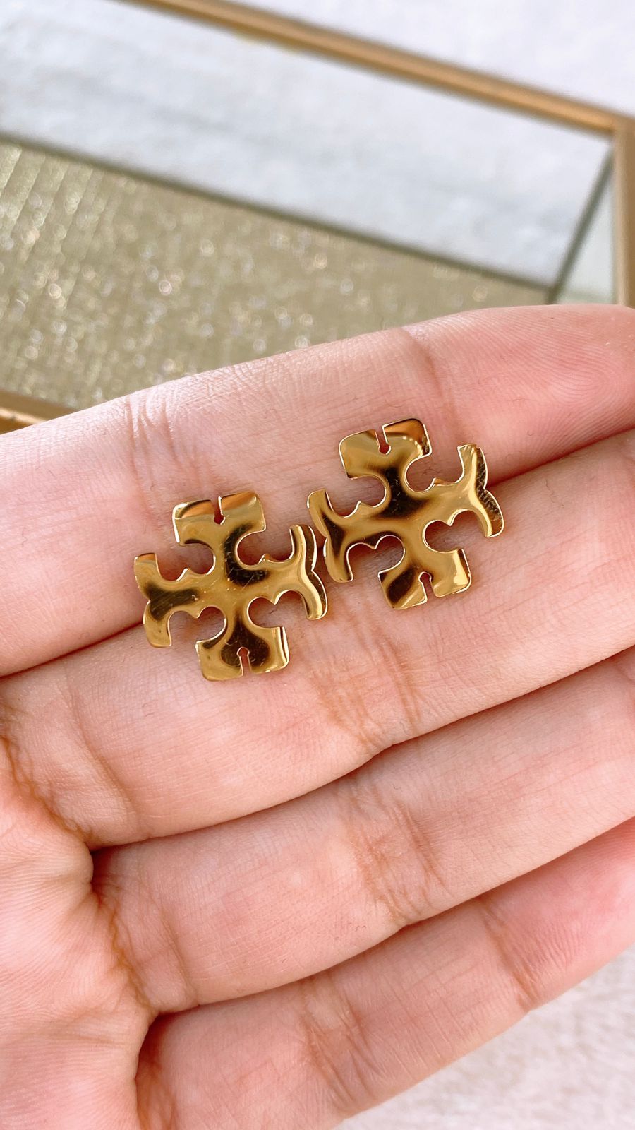 Arete de Chapa de Oro COA2384-1