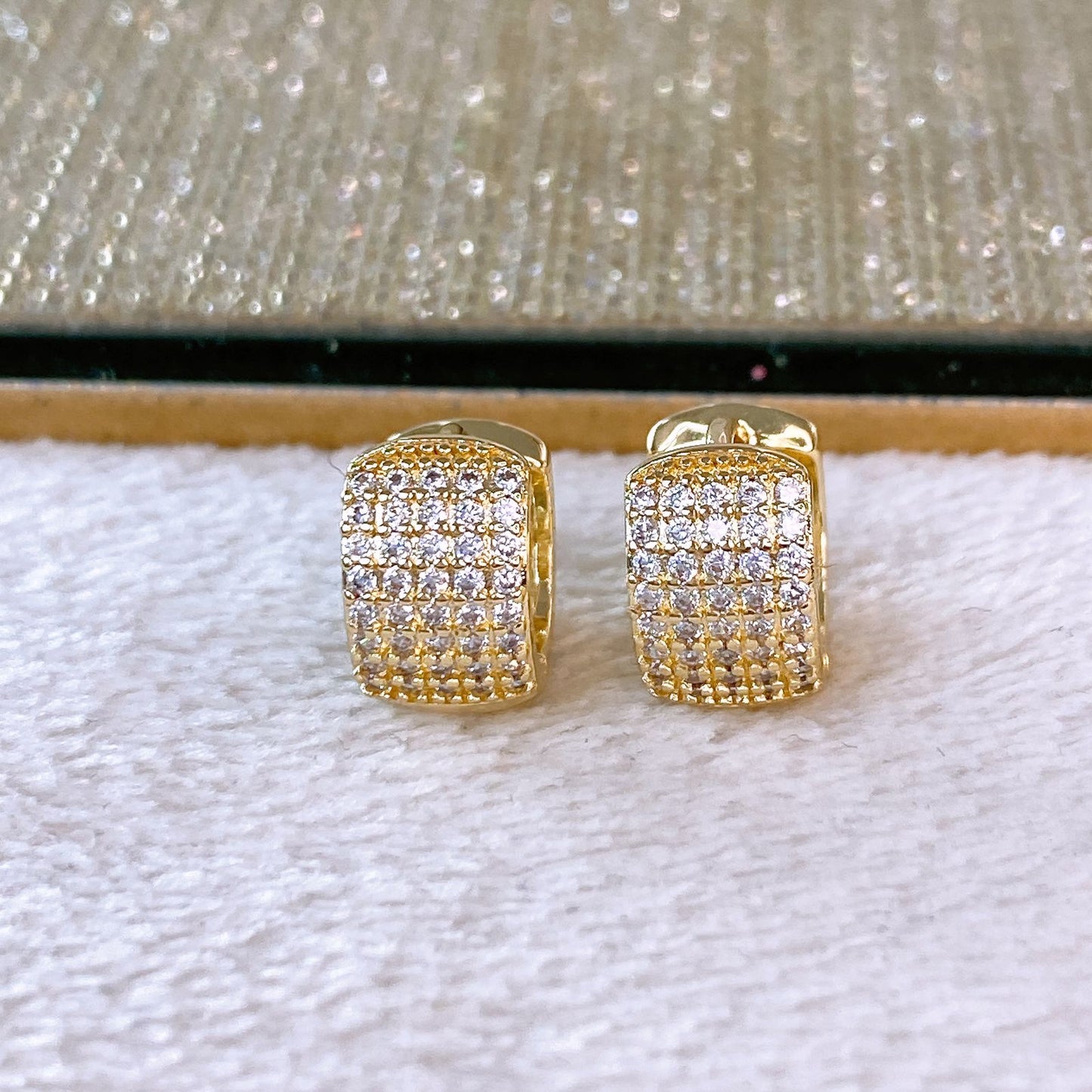 Arete de Chapa de Oro COA2388-1