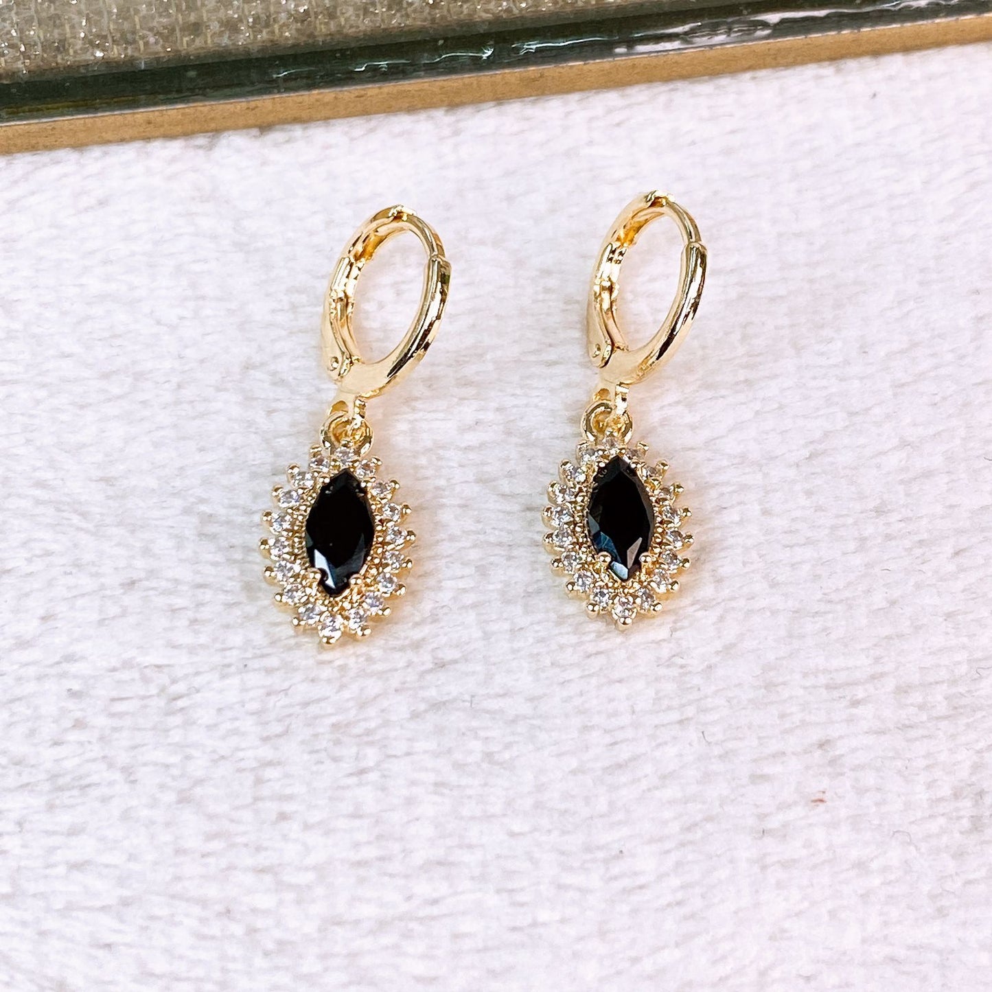 Arete de Chapa de Oro COA2382-1