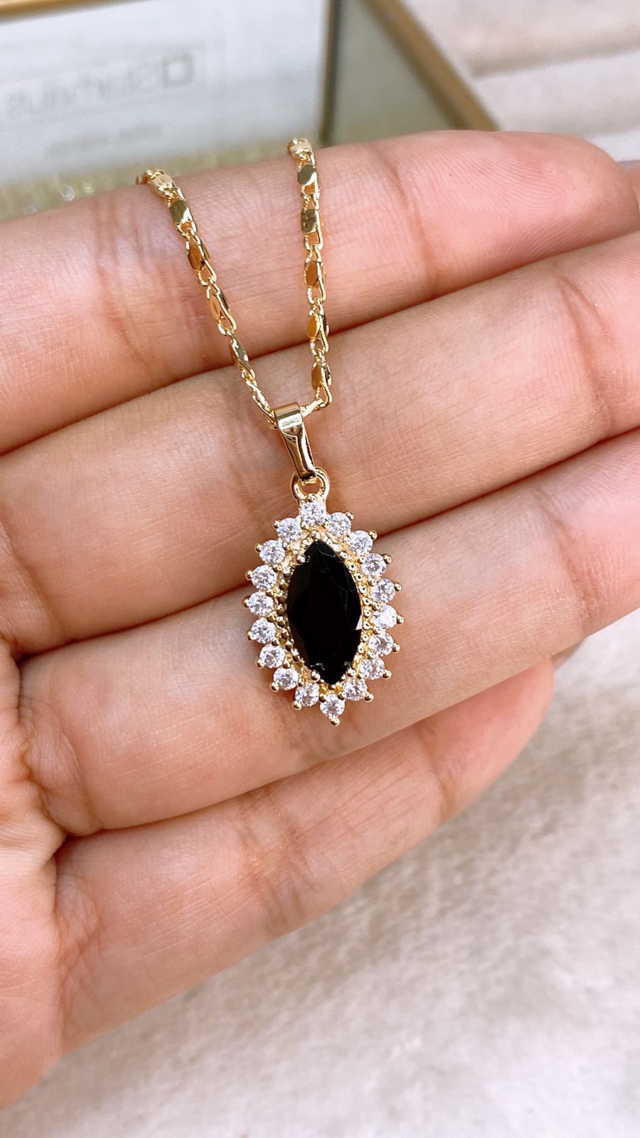 Collar de Chapa de Oro CC2324-1