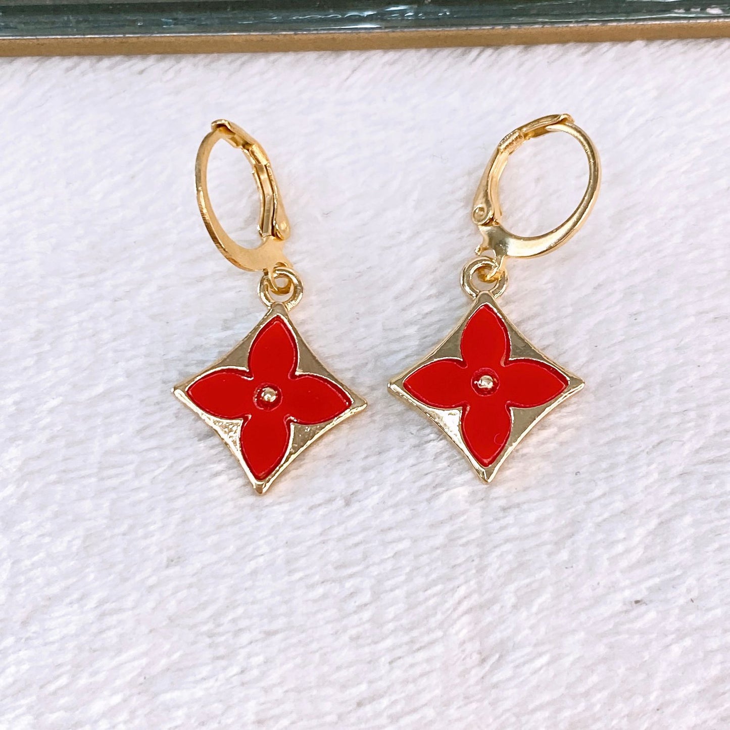 Arete de Chapa de Oro COA2454-2
