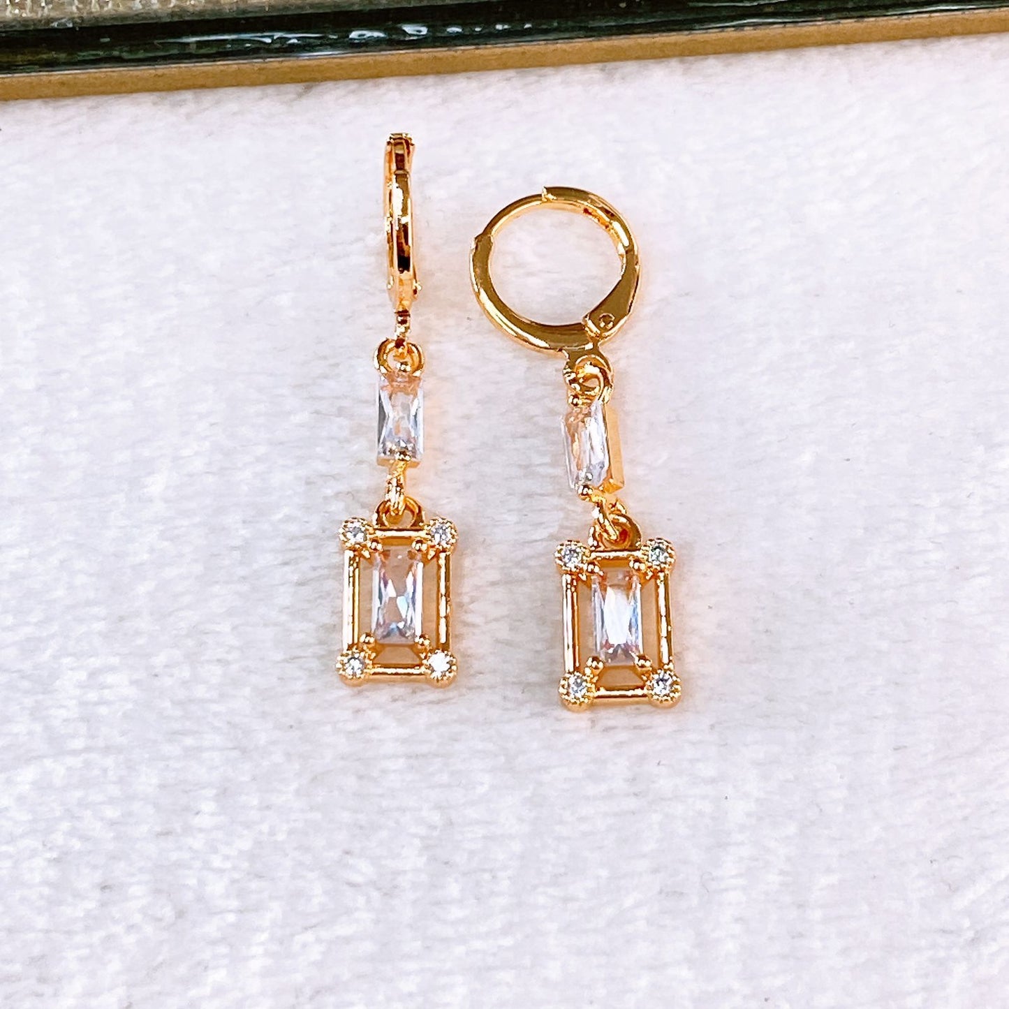 Arete de Chapa de Oro COA2501-2