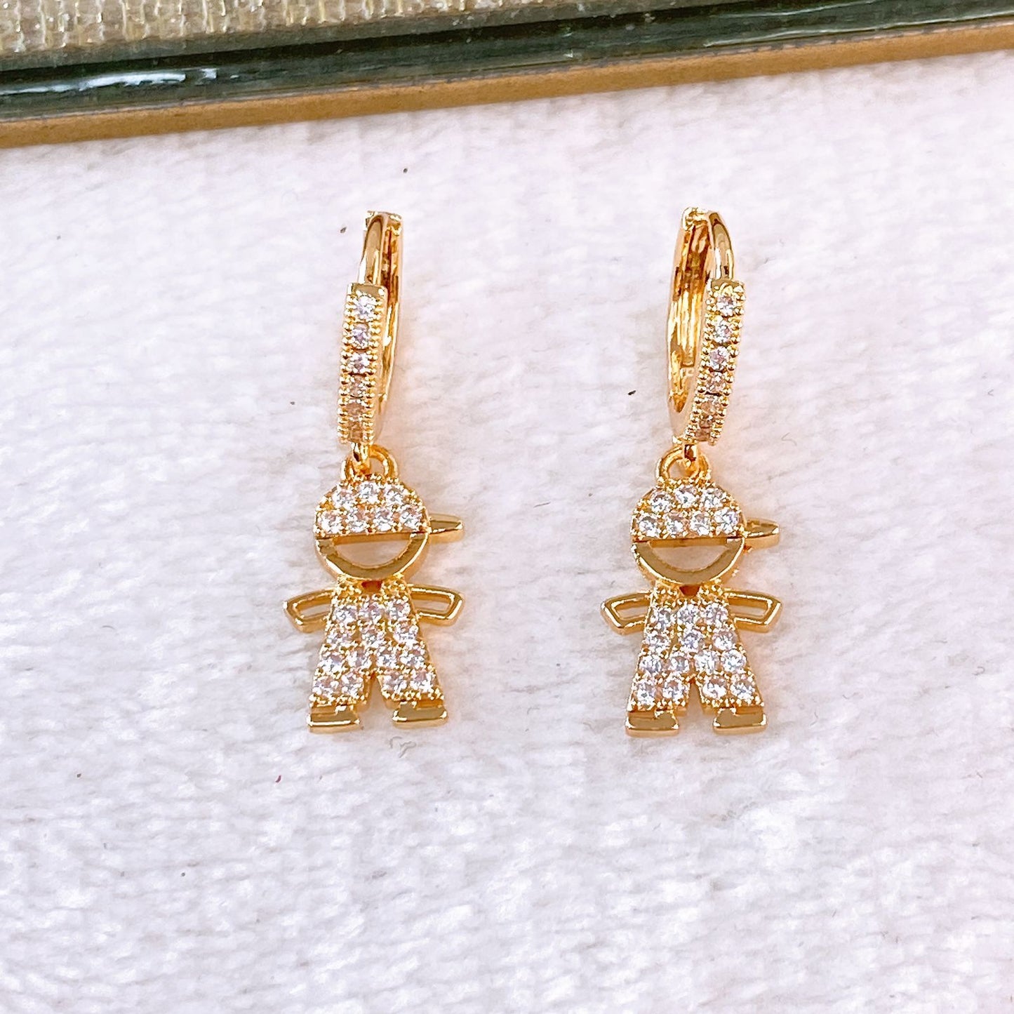 Arete de Chapa de Oro COA2556-3