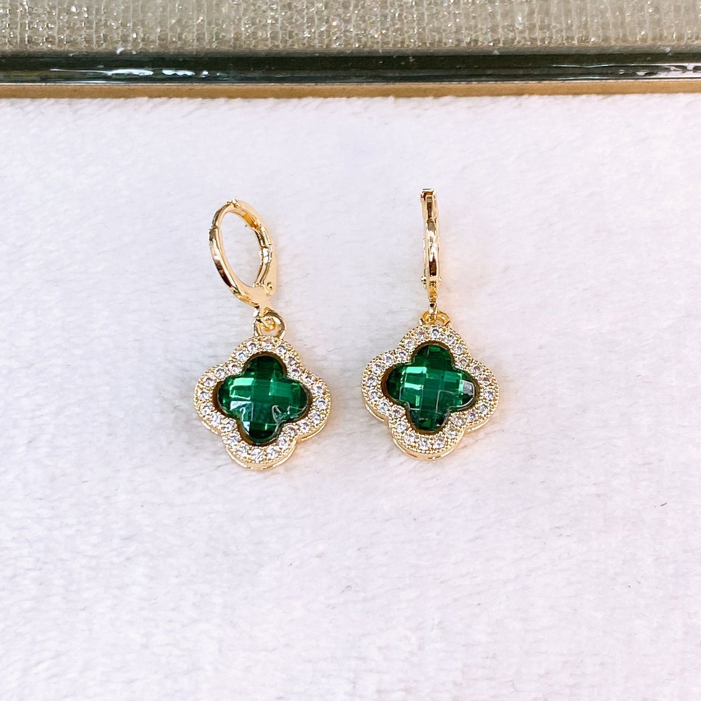 Arete de Chapa de Oro COA2617-3