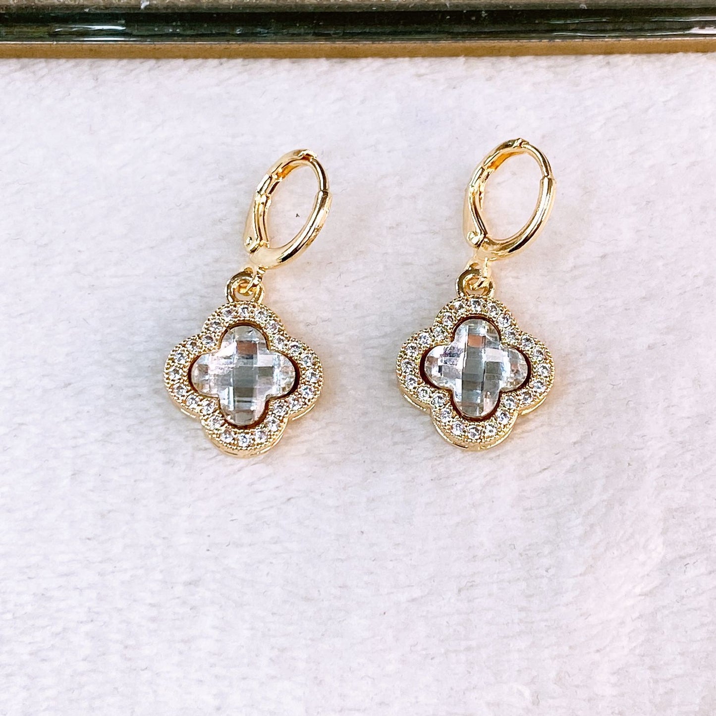 Arete de Chapa de Oro COA2617-5