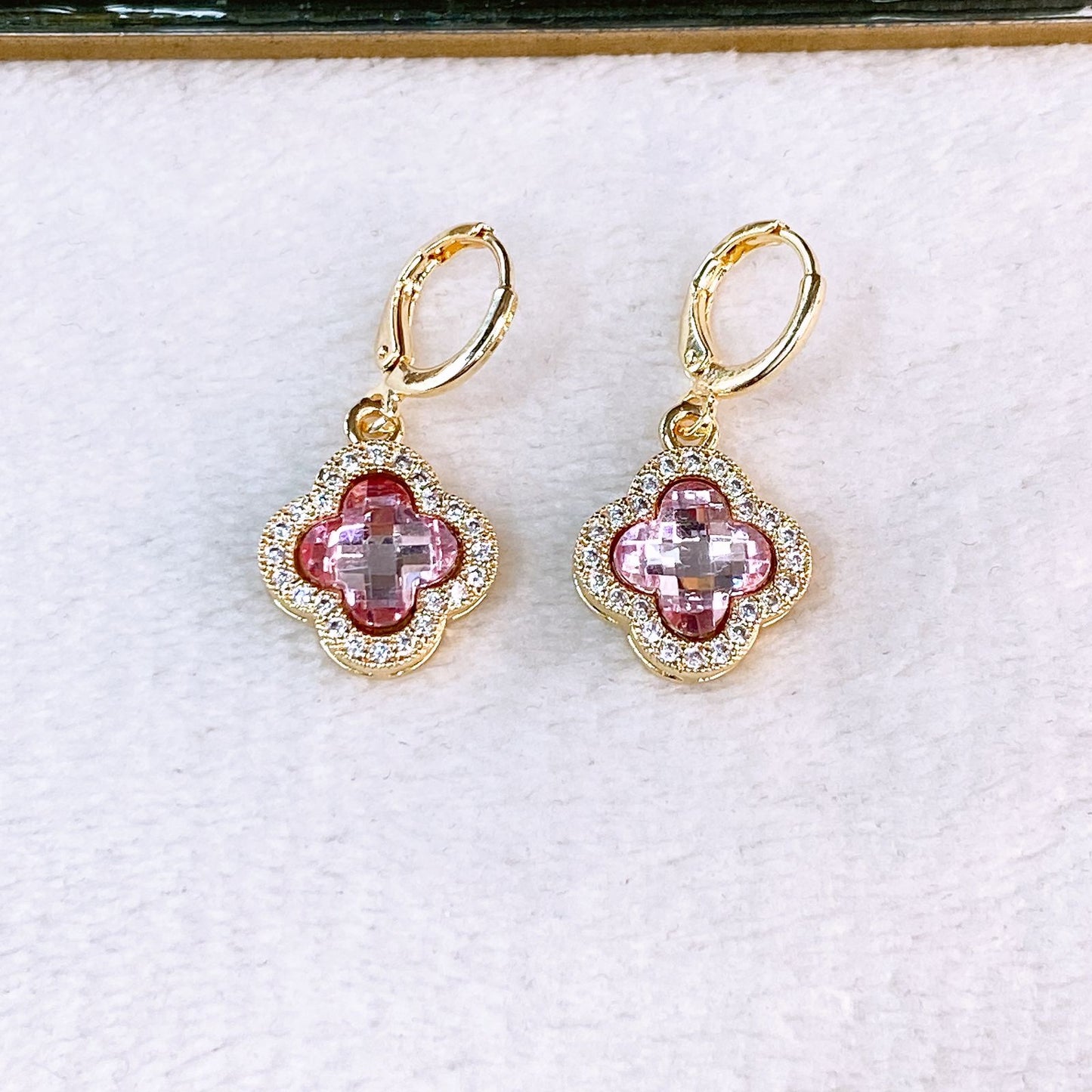 Arete de Chapa de Oro COA2617-1