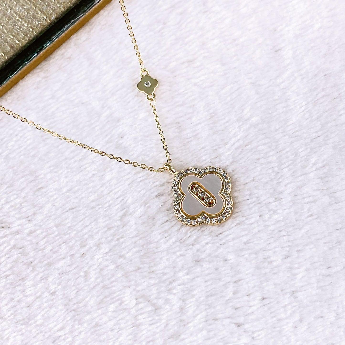Collar de Chapa de Oro CC2447-1