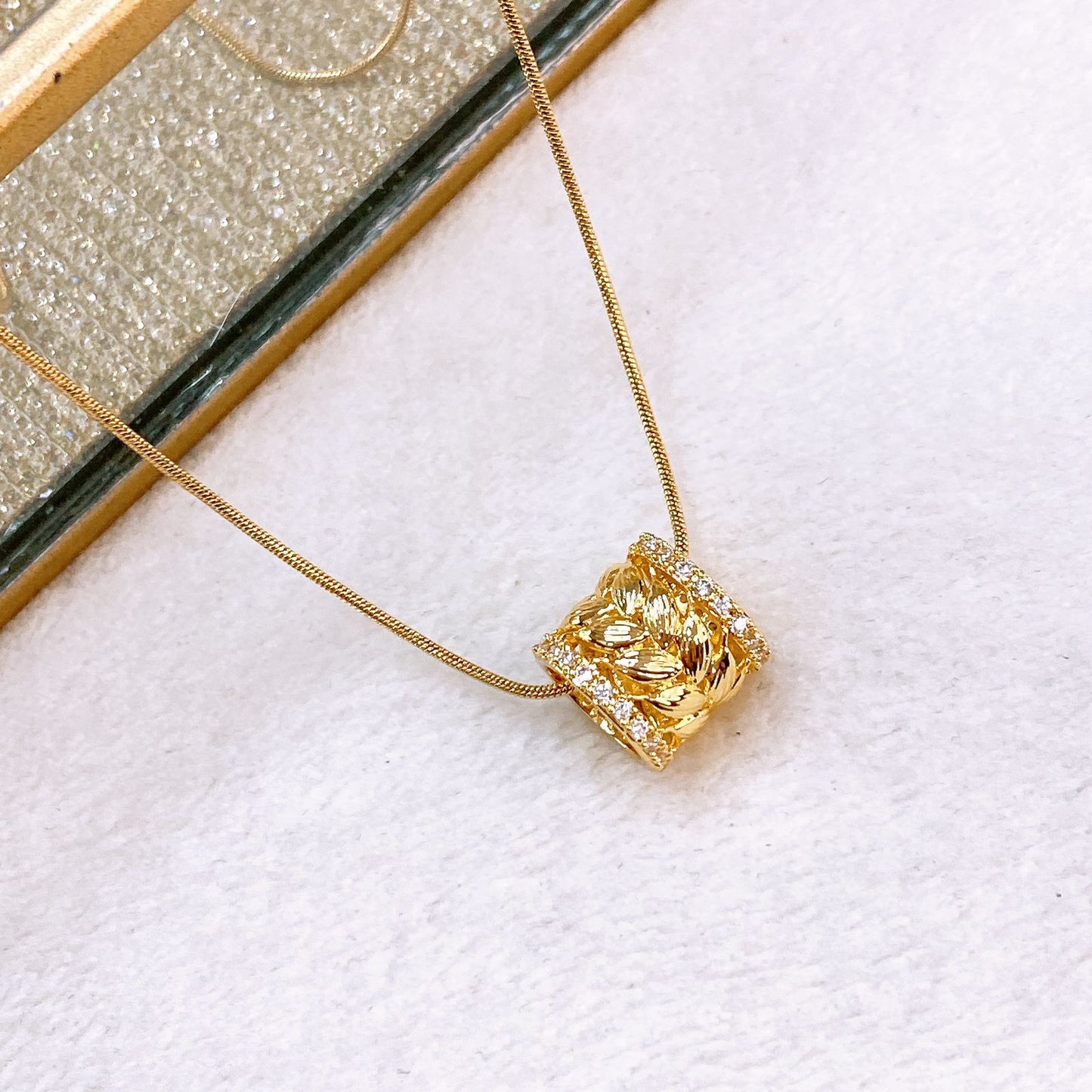 Collar de Chapa de Oro CC2461-1