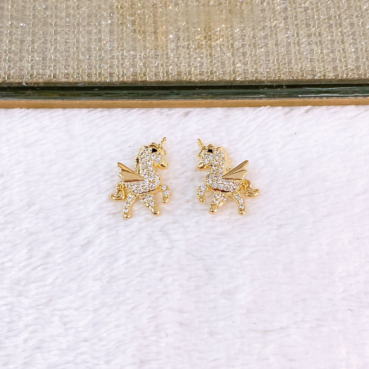 Arete de Chapa de Oro COA2737-1