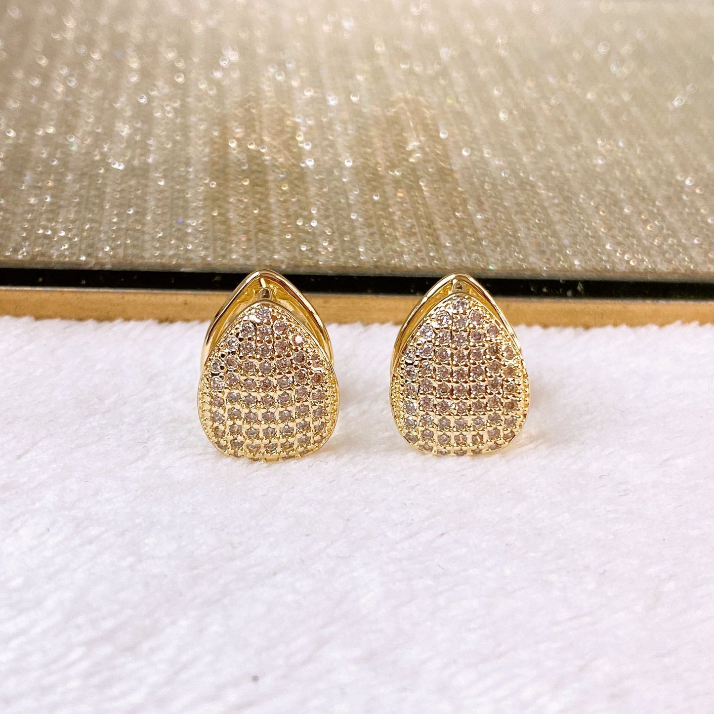 Arete de Chapa de Oro COA2800-1