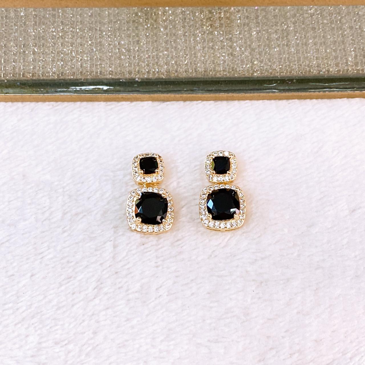 Arete de Chapa de Oro COA2811-3