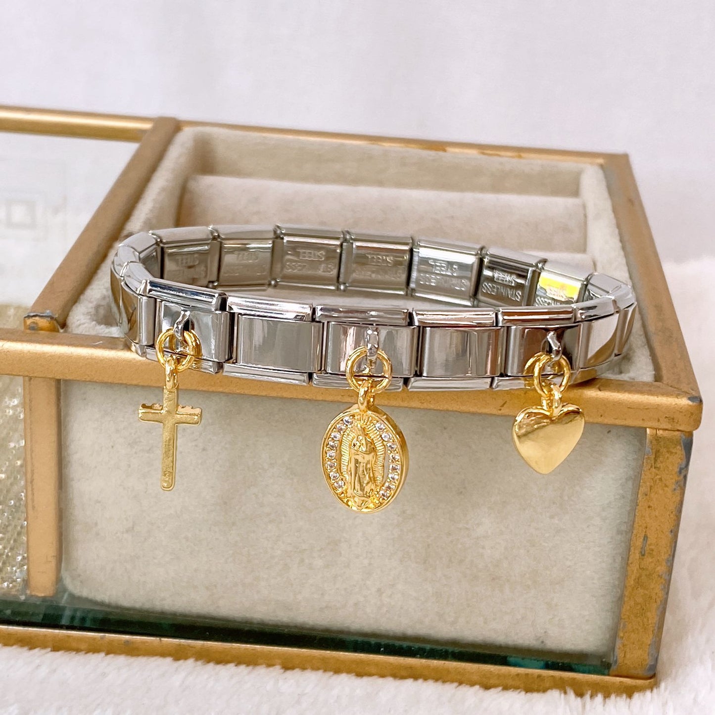 Pulsera Italiana de Acero Inoxidable con Dijes de Chapa de Oro PAI1630-1