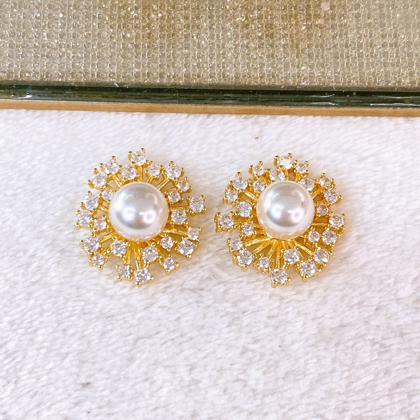 Arete de Chapa de Oro COA2836-1