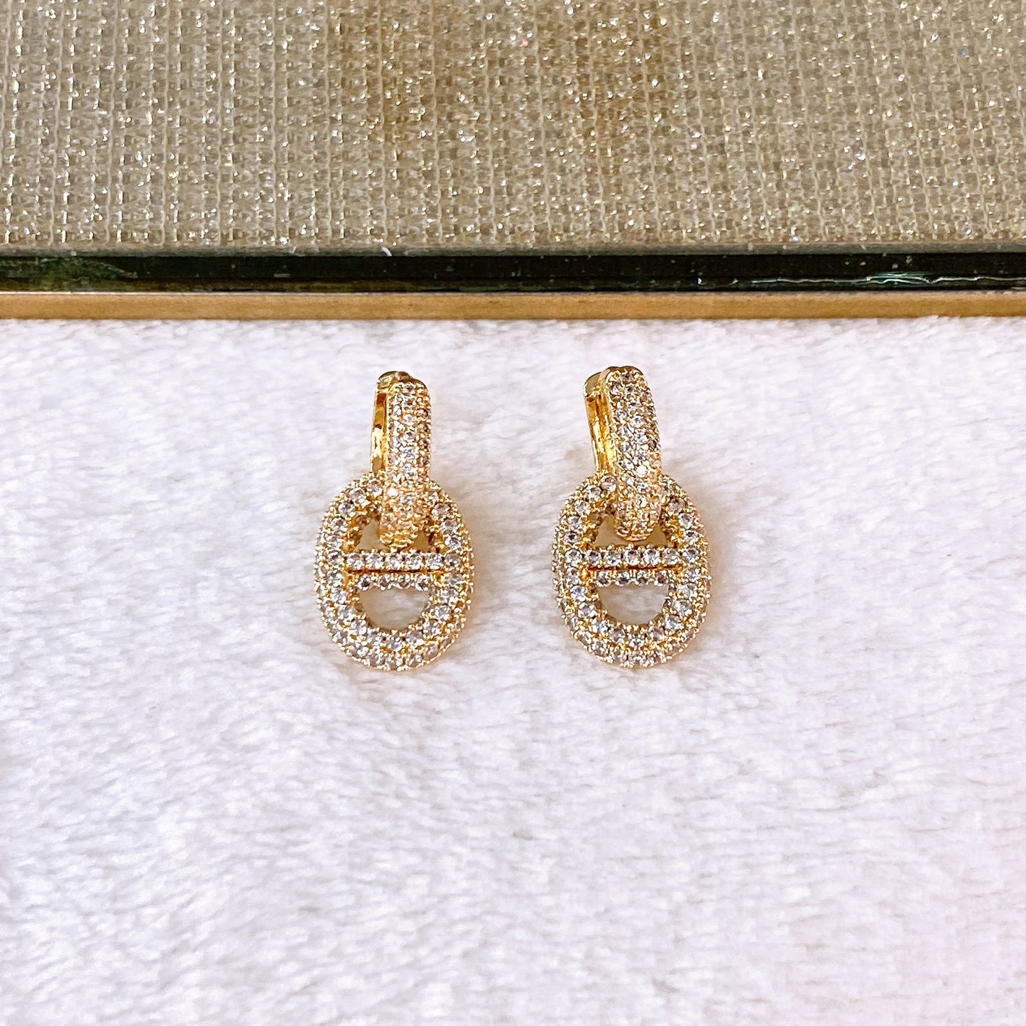 Arete de Chapa de Oro COA2843-1
