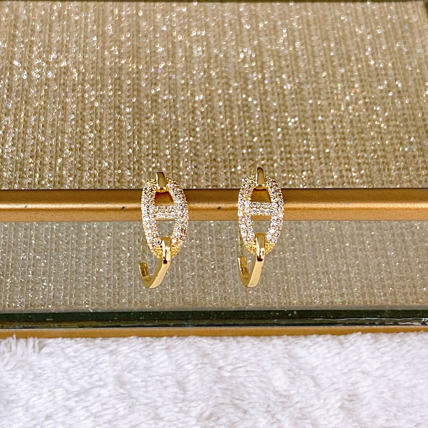 Arete de Chapa de Oro COA2842-1