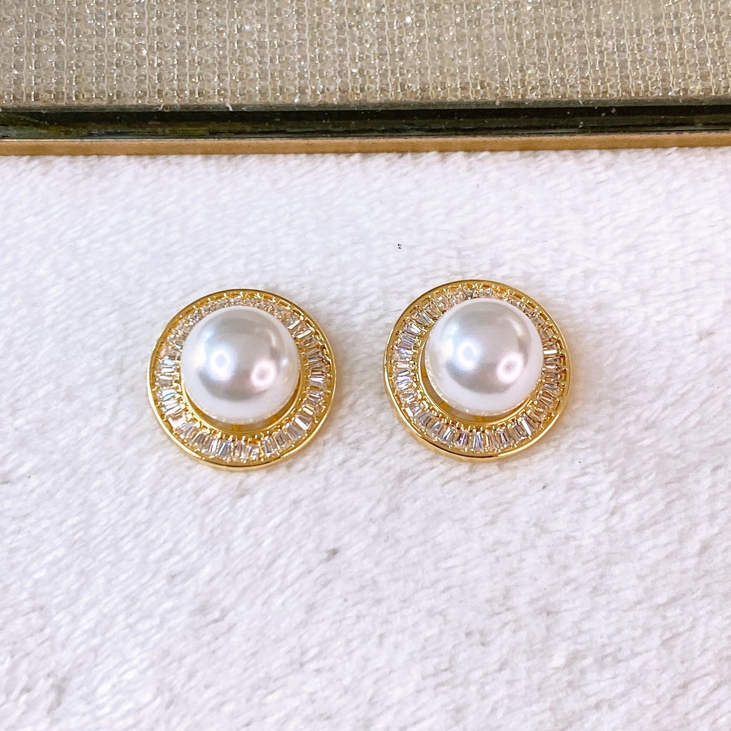 Arete de Chapa de Oro COA2872-1
