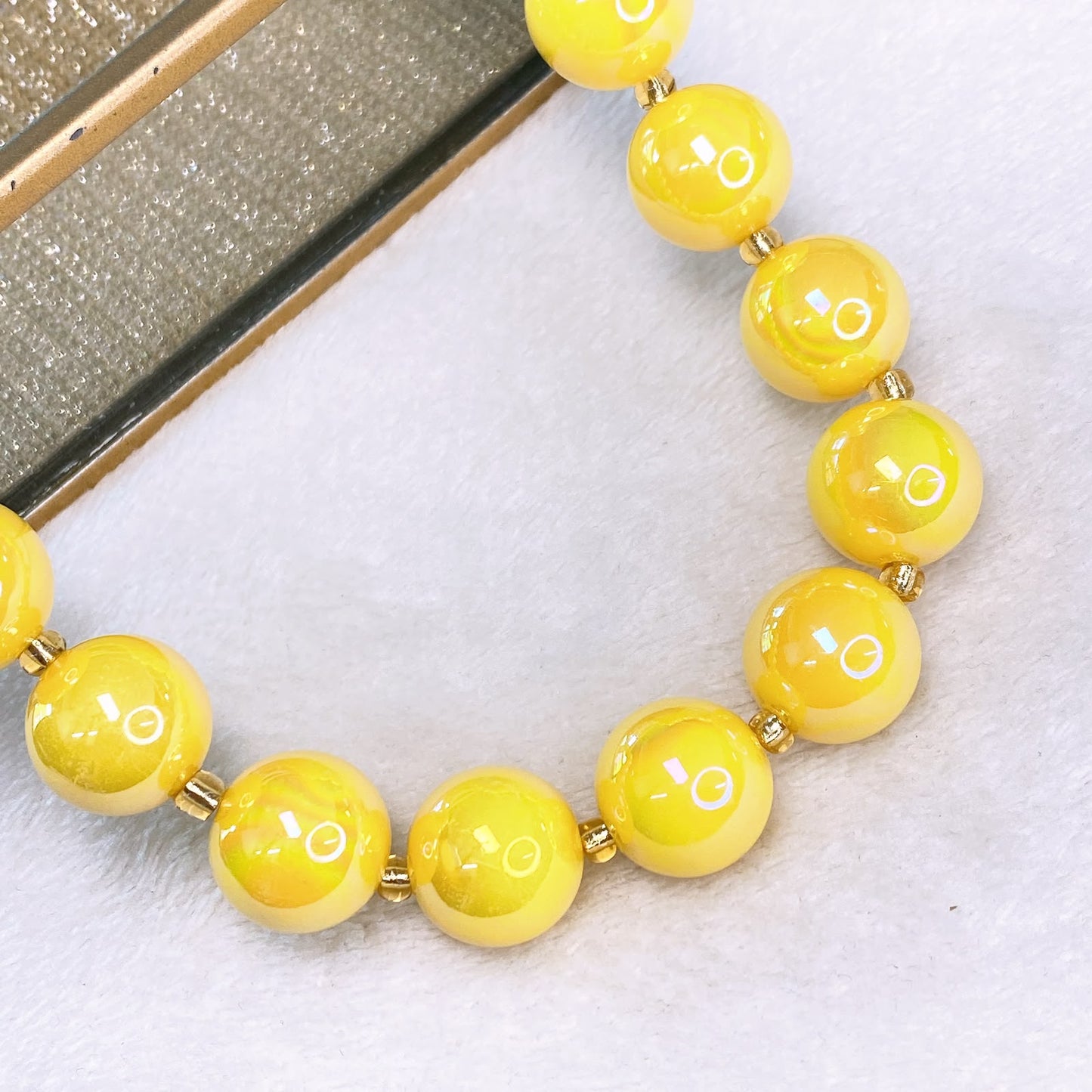 Collar de Resina y Chapa de Oro CC2569-13