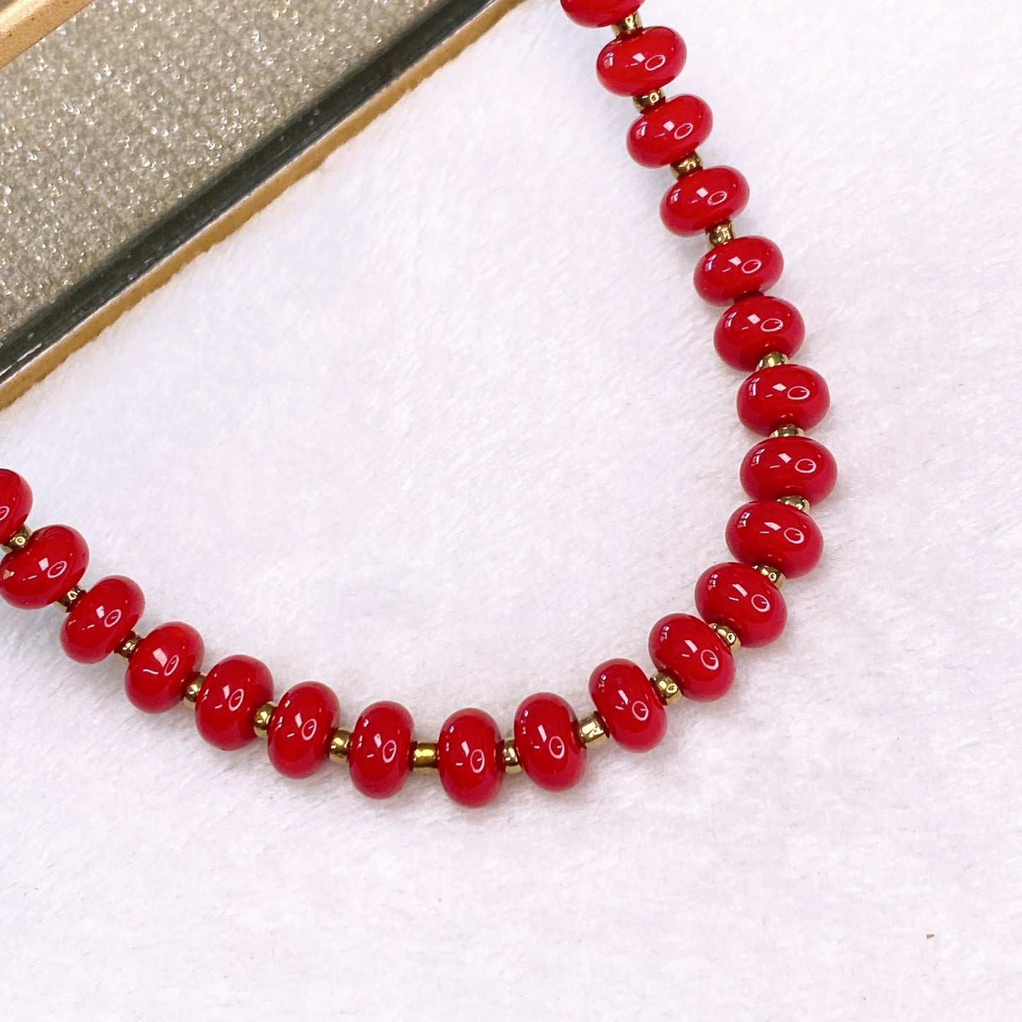 Collar de Resina y Chapa de Oro CC2573-3