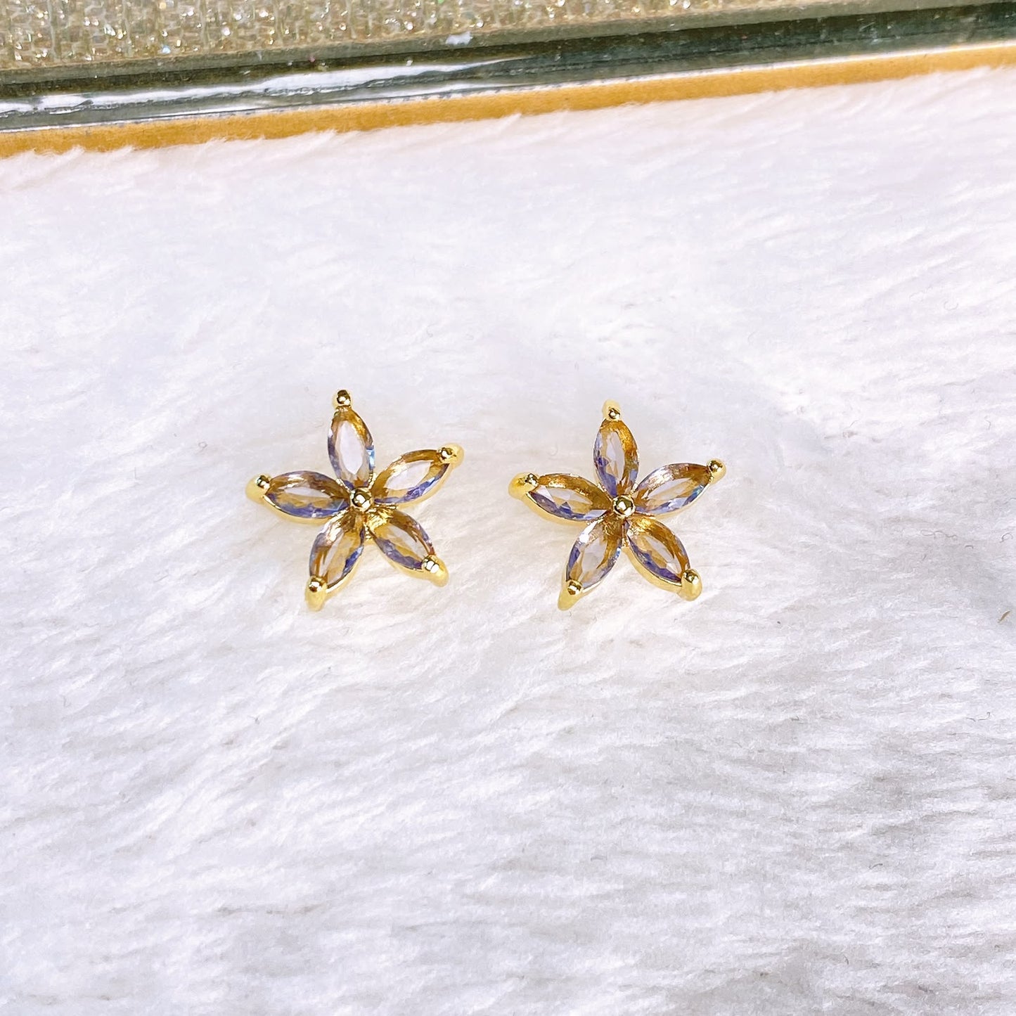 Arete de Chapa de Oro COA2889-7