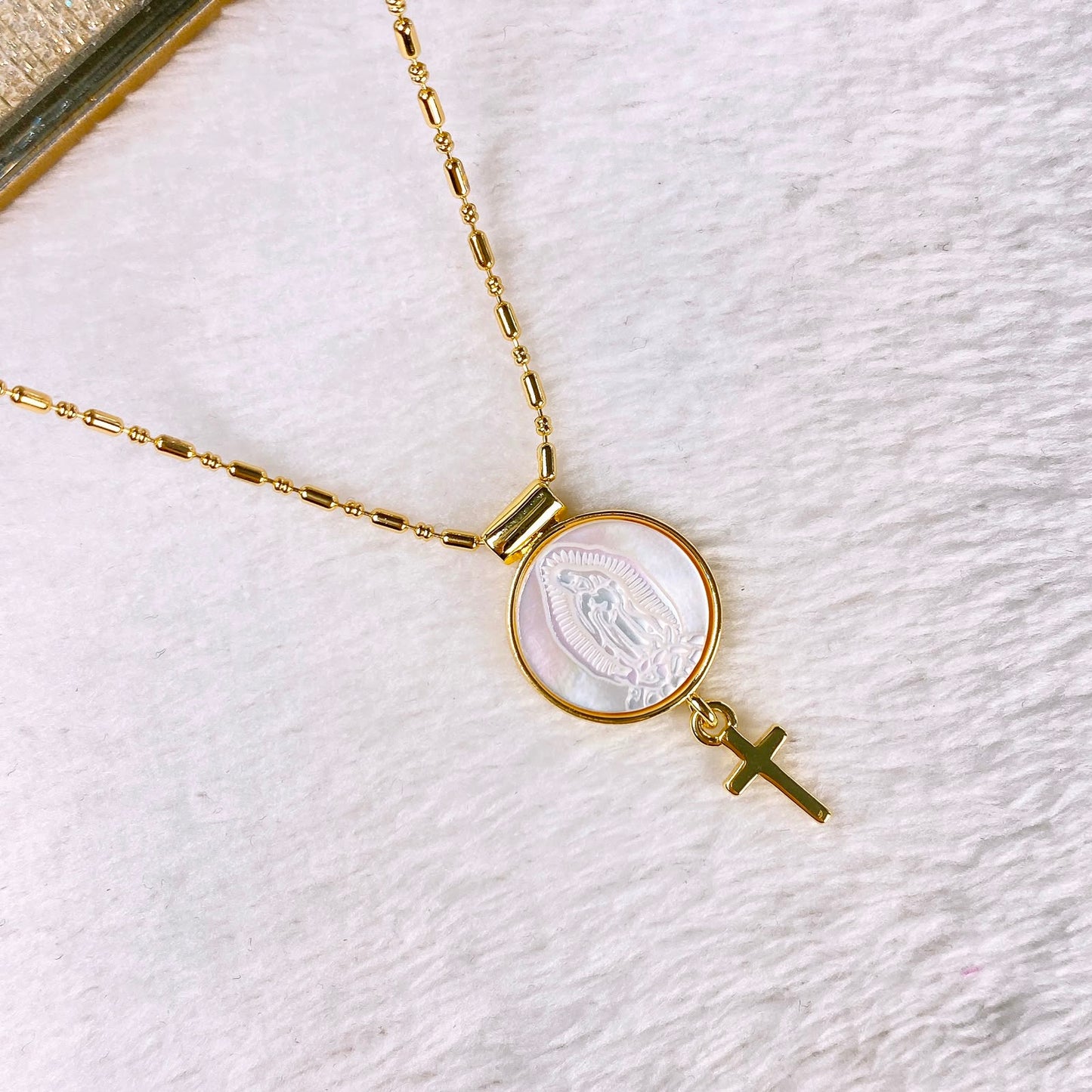 Collar de Chapa de Oro CC2578-1